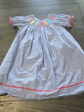 Girls Velani Classics Smocked Crayon Dress. [Stain] Size 3. GUC